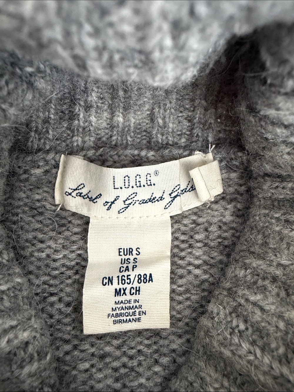 H&M Grey Ribbed Turtleneck Sweater - Picture 2 of 5